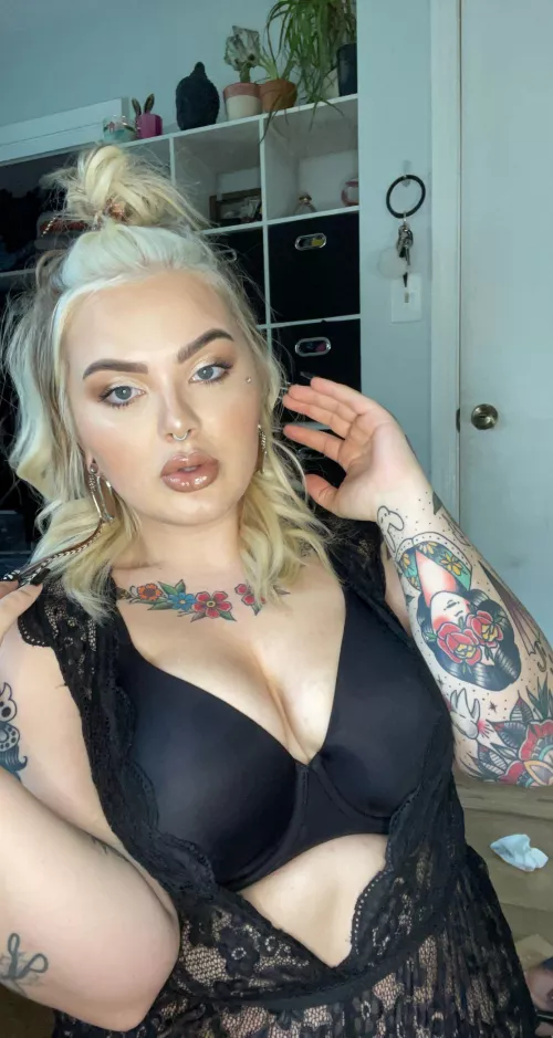 I was told to post here ✨ by xgemeaux