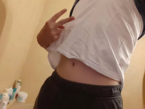 I was wondering if anyone missed my tummy... (Dms open I guess) by third_one