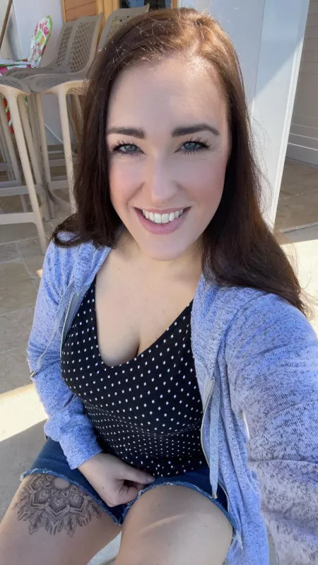 I was wondering why the [f]risbee kept getting bigger and bigger, then it hit me. by just-claire