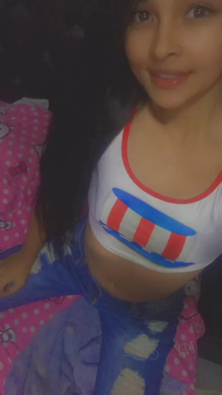 I WEAR THIS PRODLY EVEN IF MY BROWN DOESN'T DESERVE DIS COLORS by lexynat