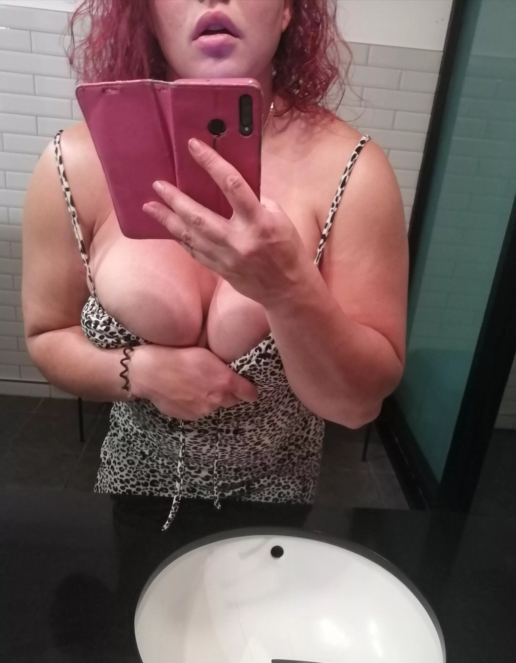 I went out last night and couldn't resist posted by goddesssophia1992