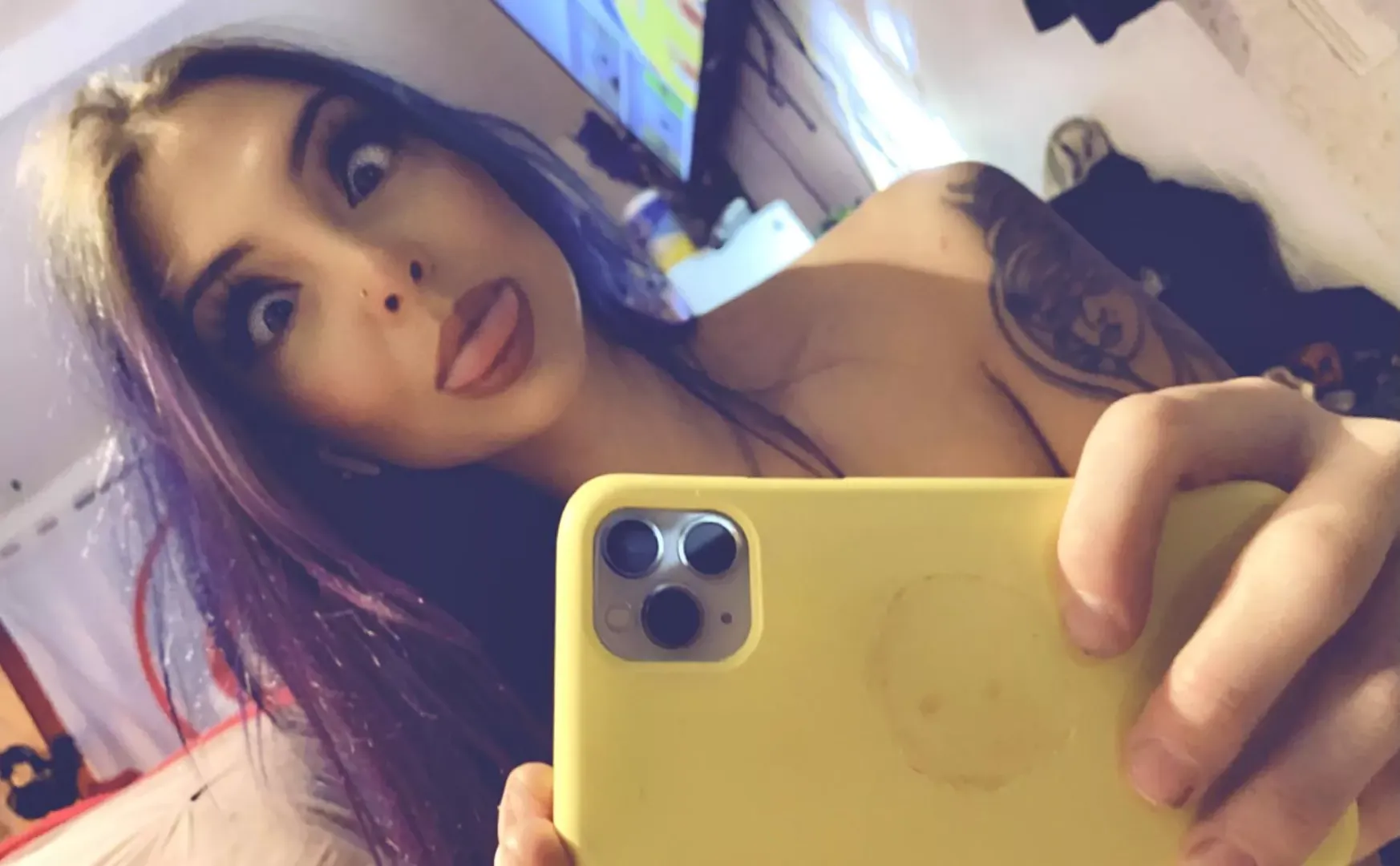 I went out of my way to find a place to be silly, *sighs* home at last 💛 posted by Thatonegirlshelby