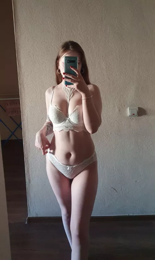 I will fondle my pussy and right now and I will think of you! 😋🔥 Do you want me? 🍆More in Link Below by Rongierrbug