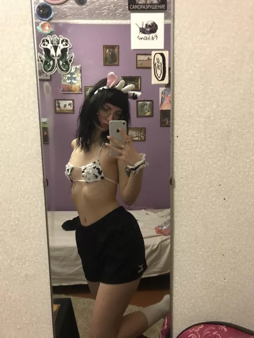 I will fulfill your desires🔥. I am 18 years old, a little girl who is ready to fulfill your requests.💦☺️😈 striptease, masturbation, toys and more I’m waiting for you on my OF🖤🖤🖤 by plnrms