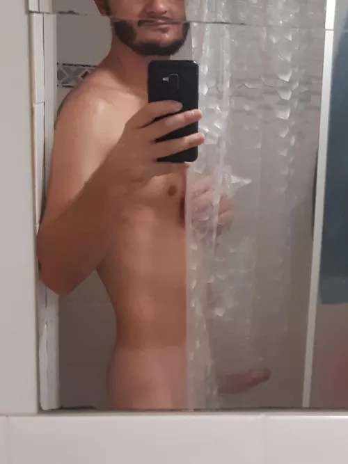 I will hide behind the curtains. by elbaladai