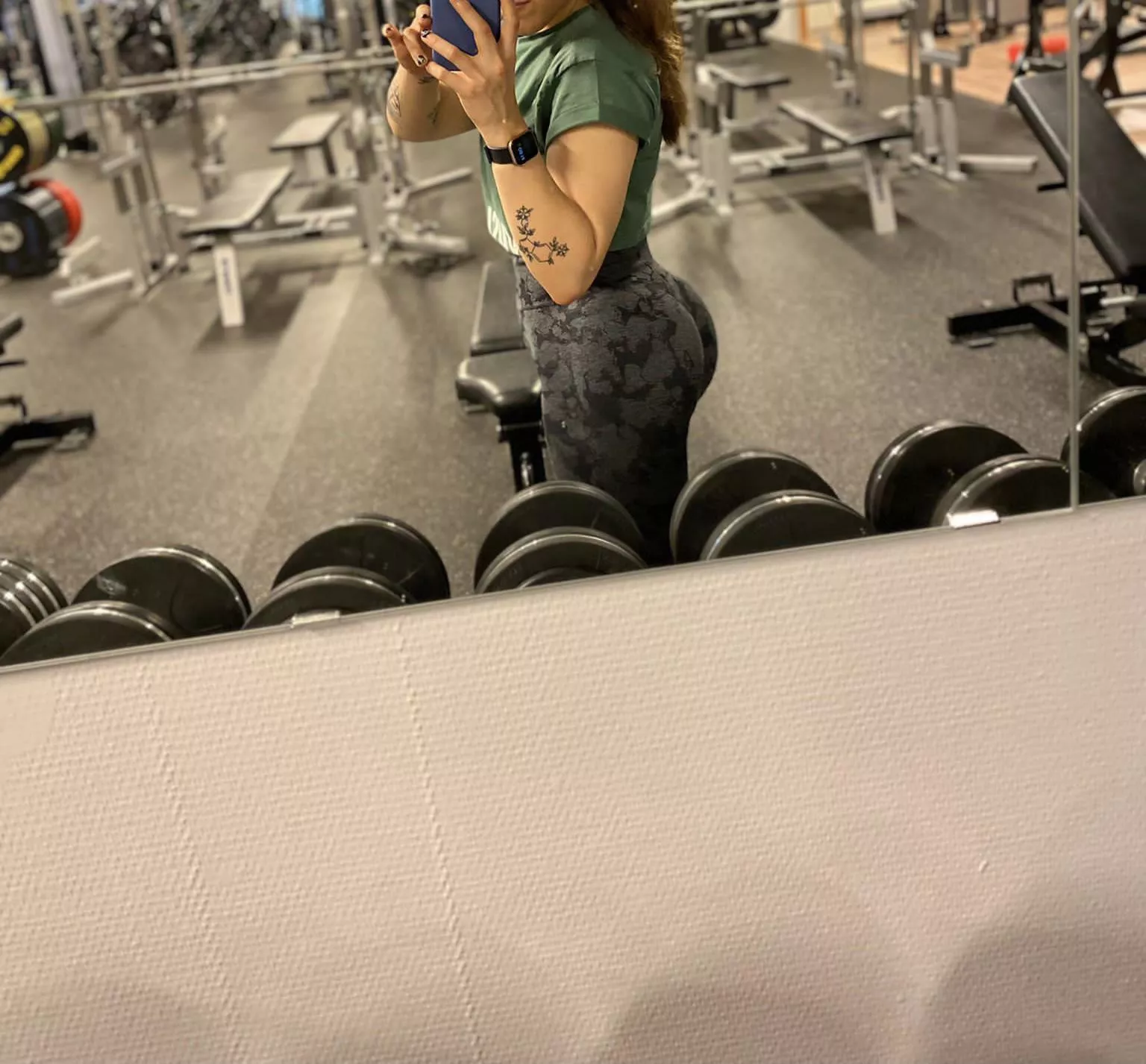 I wish more men flirted with me in the gym 😈 posted by sagahansen