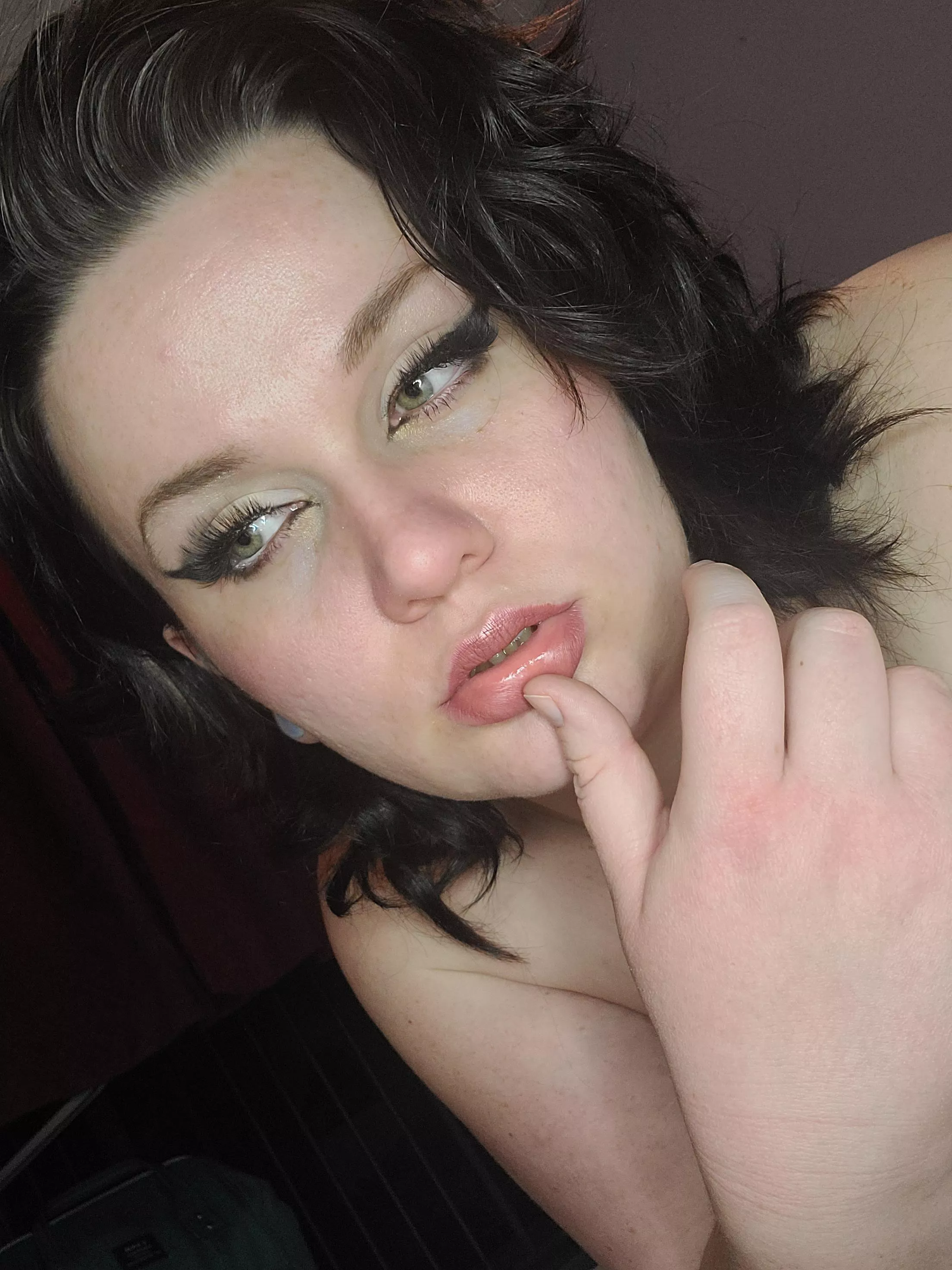 I wish something else was on my lips 😈 posted by bbwroxxxy