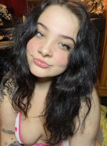 i wish u could feel how soft my lips are... by graciewoods88