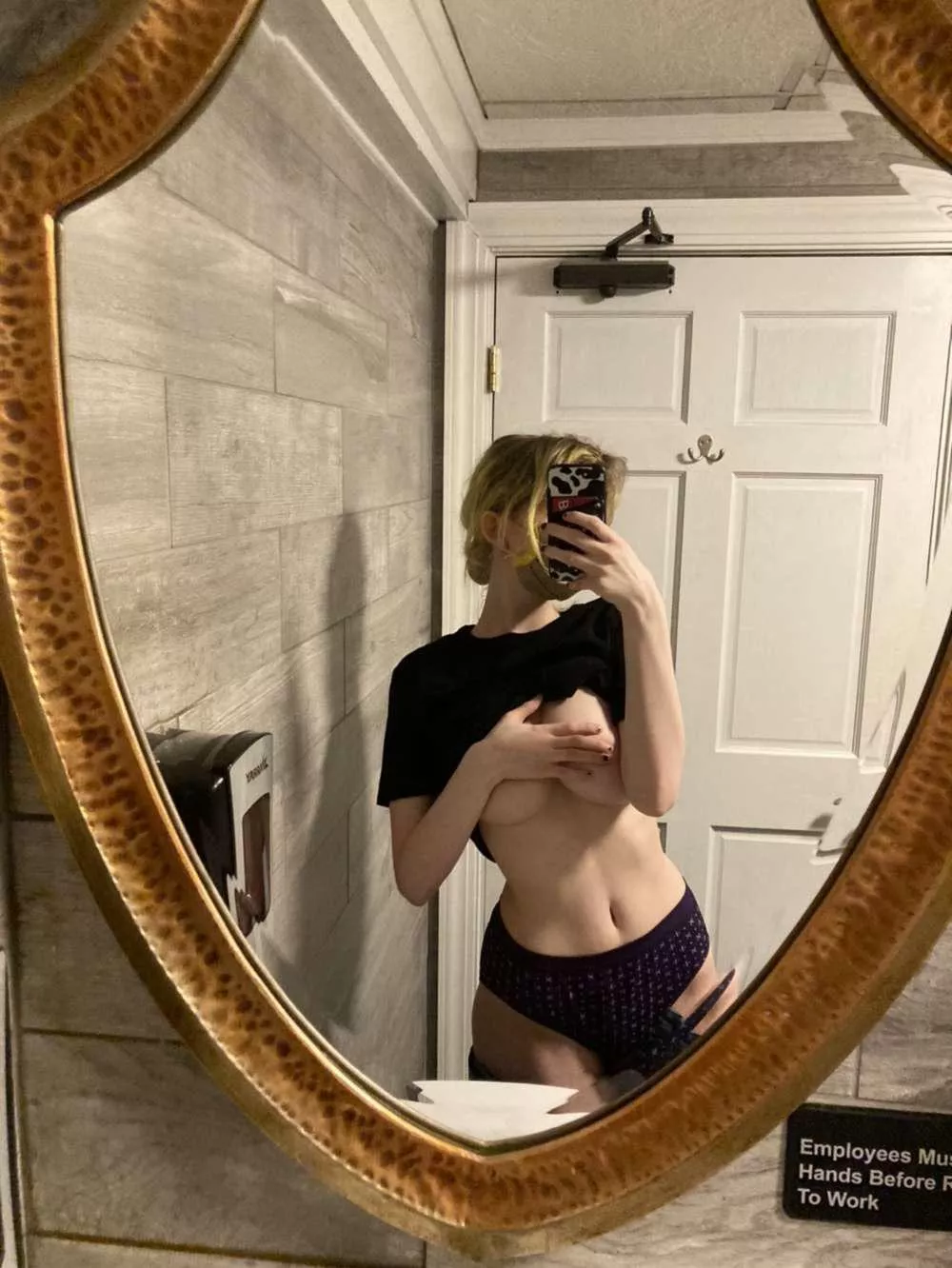 I wish you could all bust on me ;) posted by giannasfeet