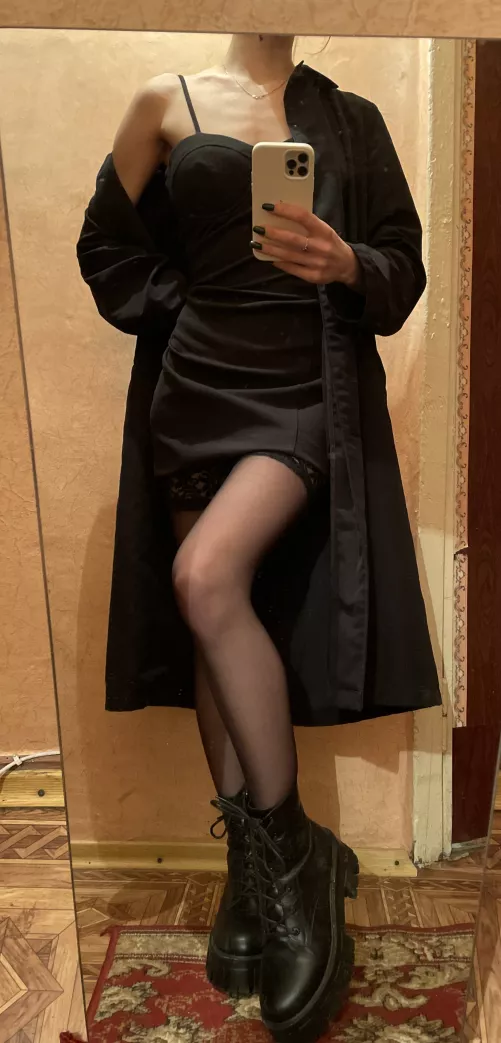 I wonder how many male eyes I can catch if I go out in such an outfit?[F] by Your-addiction