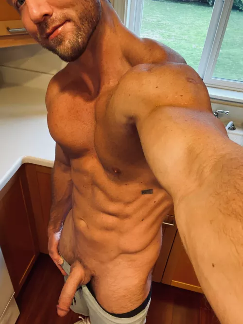 I wonder if any of you go to my gym... by LiquidityInjection