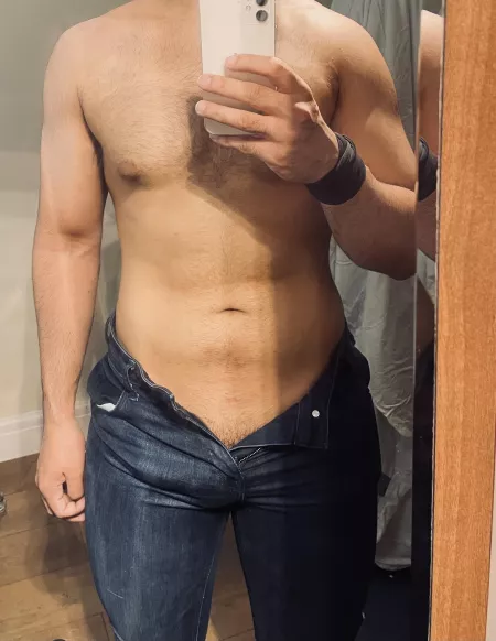 I wonder if anyone noticed by AF1995_21