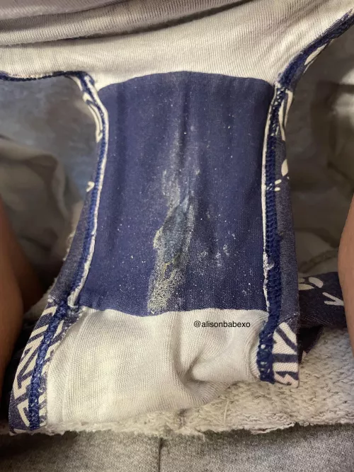 i wonder if i’ll ever stop having sex dreams🥵 by alisonbabexo