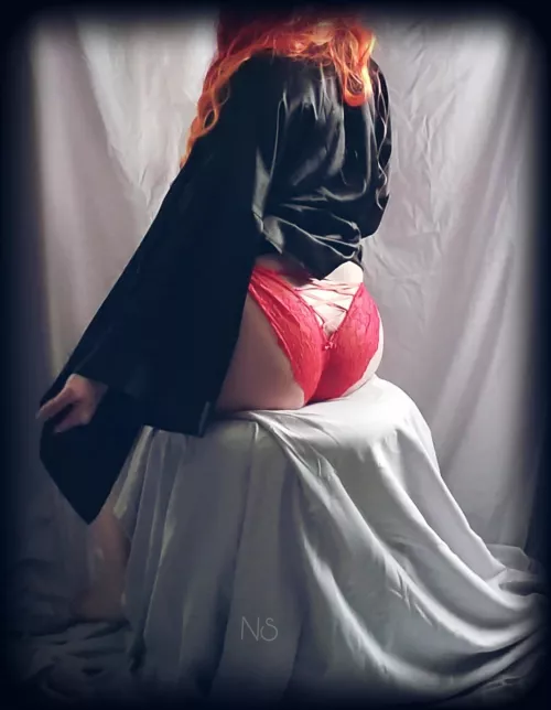 I wonder if you'd like to see more [F] by Naughty_Sharlette