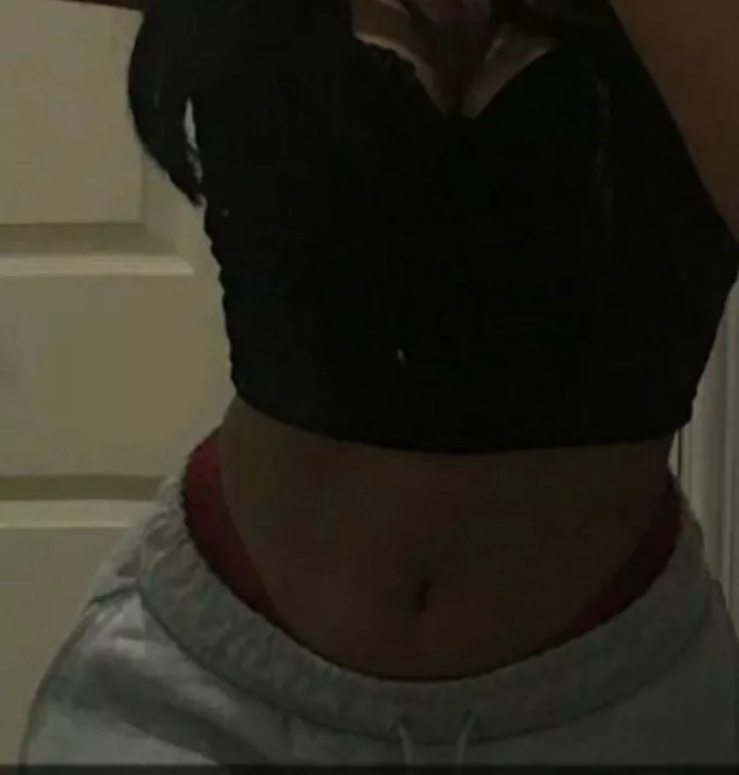 I wonder who wants to fuck me ;)? posted by horjyhas