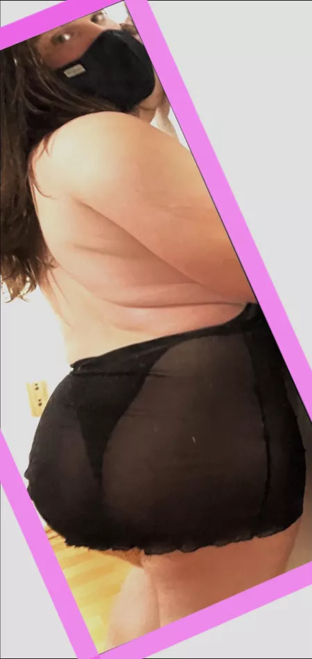 i would love to get cum tributes 😳💕 by LeaMango