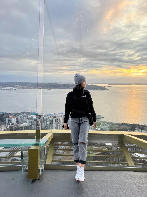 I would marry the fuck out of this girl for killing that sunset. by srsct42