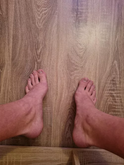 I would pay for a good foot massage today by slavicguy69