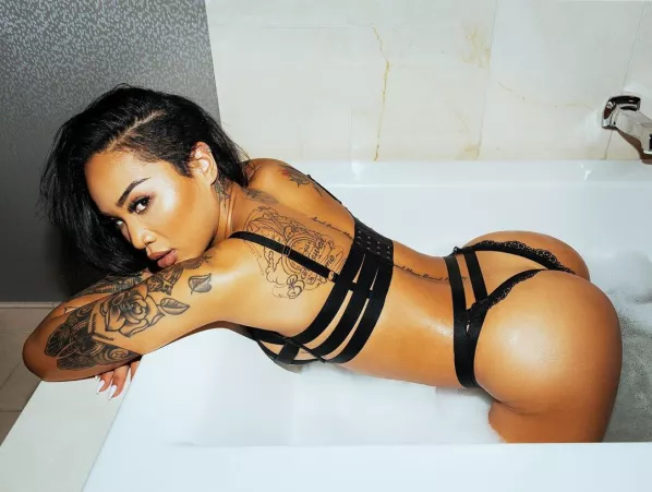 I would take her right there!!! by _DxRxO_