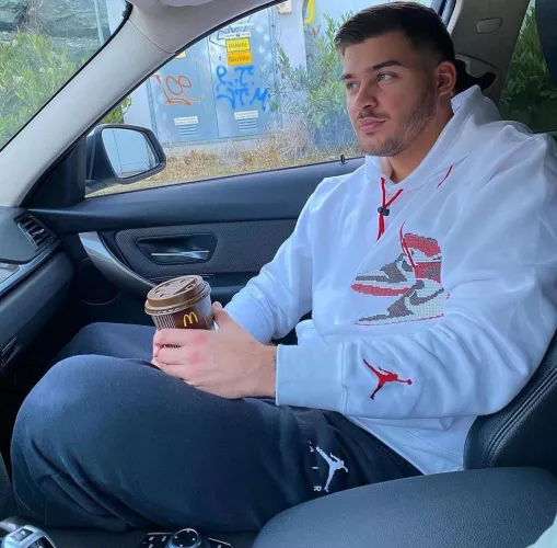 I zone out alot. Been doing this while playing DbD on xbox too. Lol... ✌️ by SomeDumSurvivour