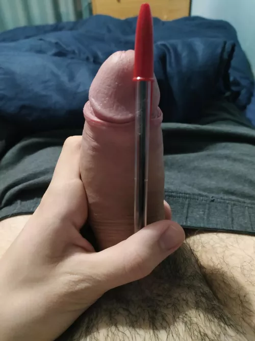 Ia there anyone as amall as me? DM me😉 by migoa