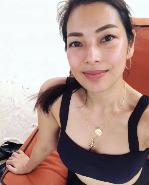 Iba talaga ang dating by NickelFormation