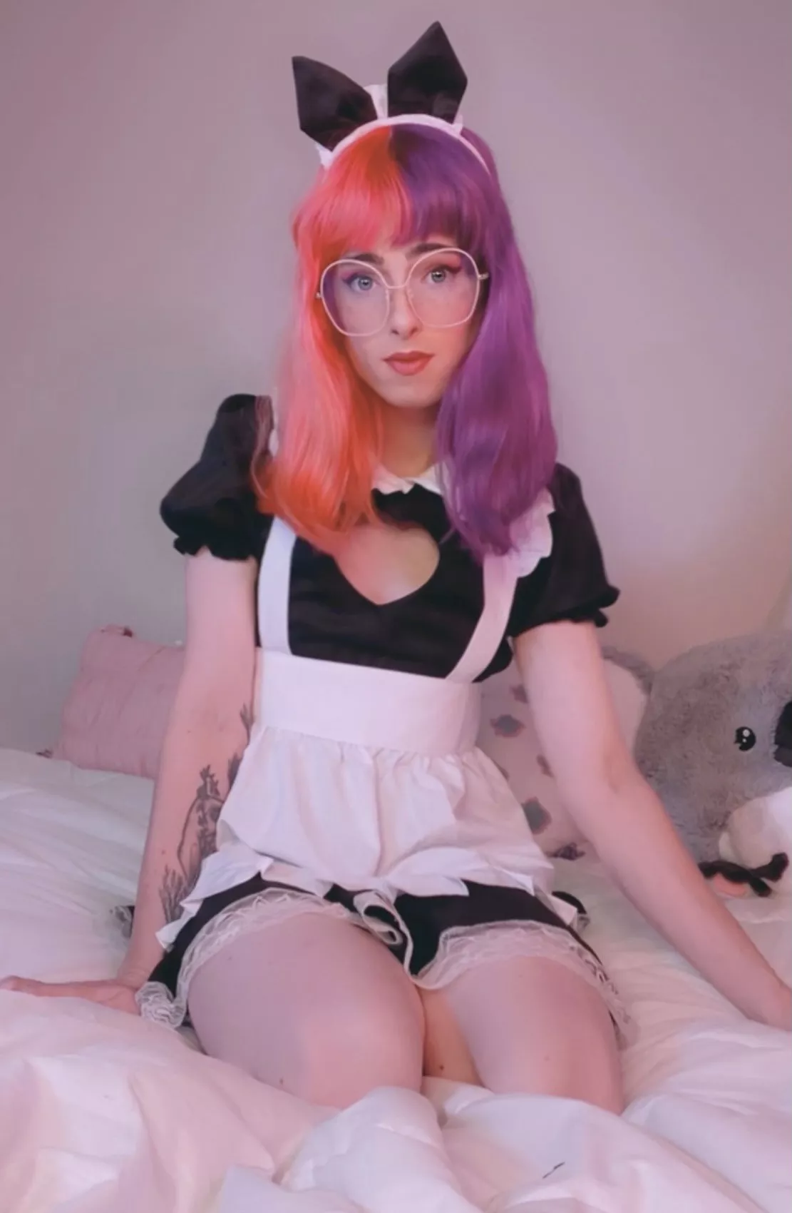 I’d be a terrible maid. All I’d do is take naps and eat your food. posted by SofieMox97