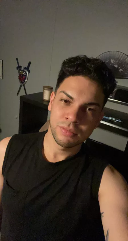 I’d like some League of Legends buddies 👋🏻 some ARAM and TFT for funsies by lerolerobandolero