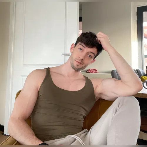 I’d love some company, the new lockdown here is driving me nuts by Brammsterr