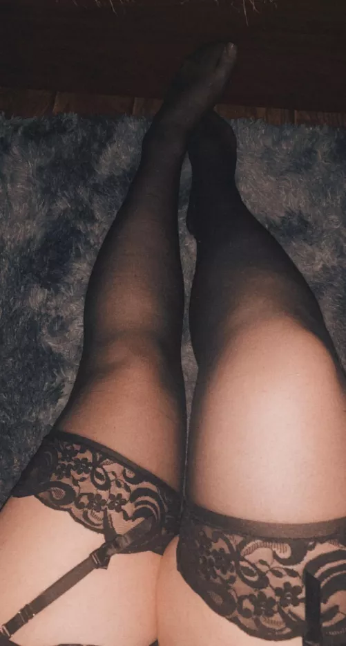 I'd love to crush you. 😌🖤 by Touch-n-Tease