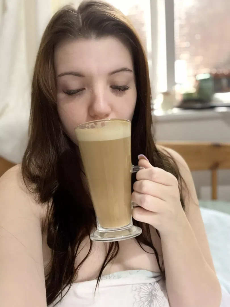 I’d really love to stay in bed all day today, would you join me? posted by summerpeachxox