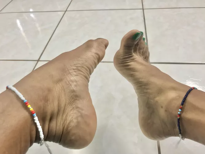 I’d wiggle them in your mouth😉 by YourEroticboi