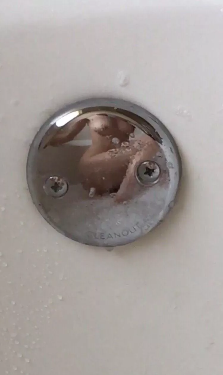 Ideal mirror 😂 posted by throwawayadvicx