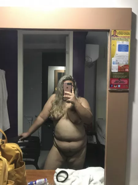 Idga(f)🤍✨ by Chickenuggetssss