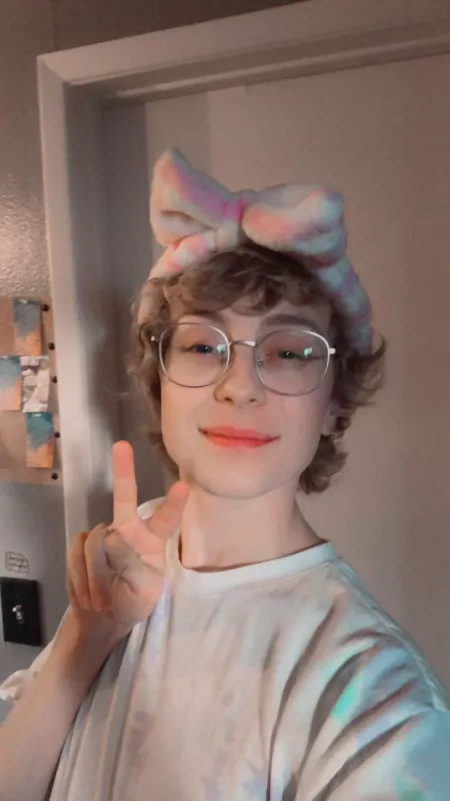 Idk felt cute 💕 by xXAngelBoiXx