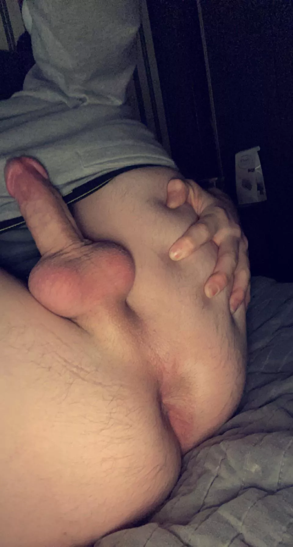 Idk if I’m gay… posted by IHaveAPackage4U