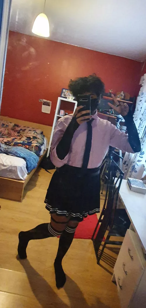 IDK if this even looks good tbh by throwawaaayyfi