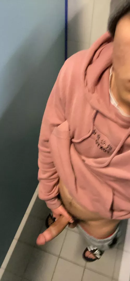 Idk I’m just horny by Master-_Roshi