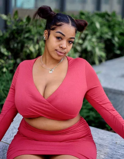 If aBe gets over 30puvotes ill Post her Nude Titty Shake on my Profile  by unreevemasons