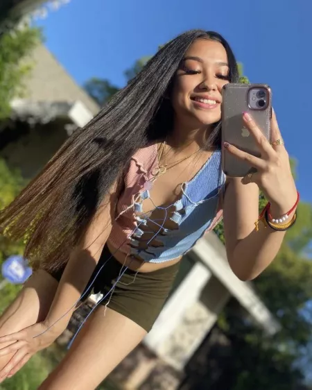 If at least one person blows their load for me because of this shirt, I’ll be pretty happy by Vanessa_bandz