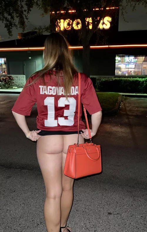 If Bama wins; she’ll do whatever the top comment says by dudebro1107