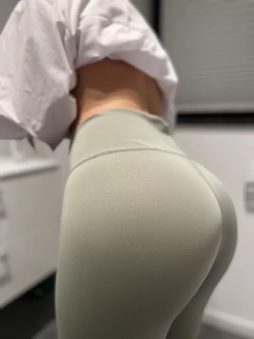 If even 5 guys like this, I’ll celebrate and fvck myself by Sure-Significance75