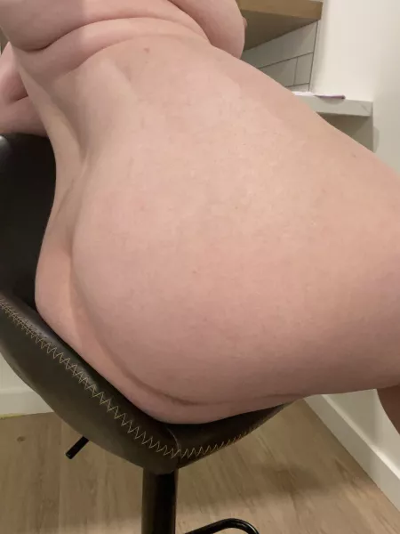 If I could go to a bar like this, would you approach me? by crossstatecollegekid