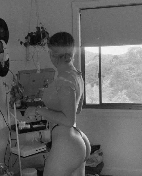 if i make just 1 guy hard i’m already happy 💜 (f18) by jaimygoeswildd