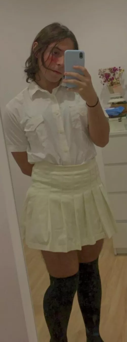 If I was your waitress… would you pull me to the backroom?? 🥺 by Notverysusipromise