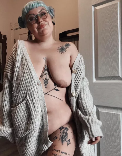 If I’m not your cup of tea, that’s ok, but please be nice 🥺🖤 by FattyOfBabylon