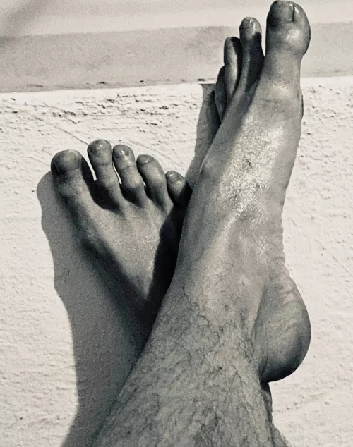 If like more 🦶 PM! by amigonoruego