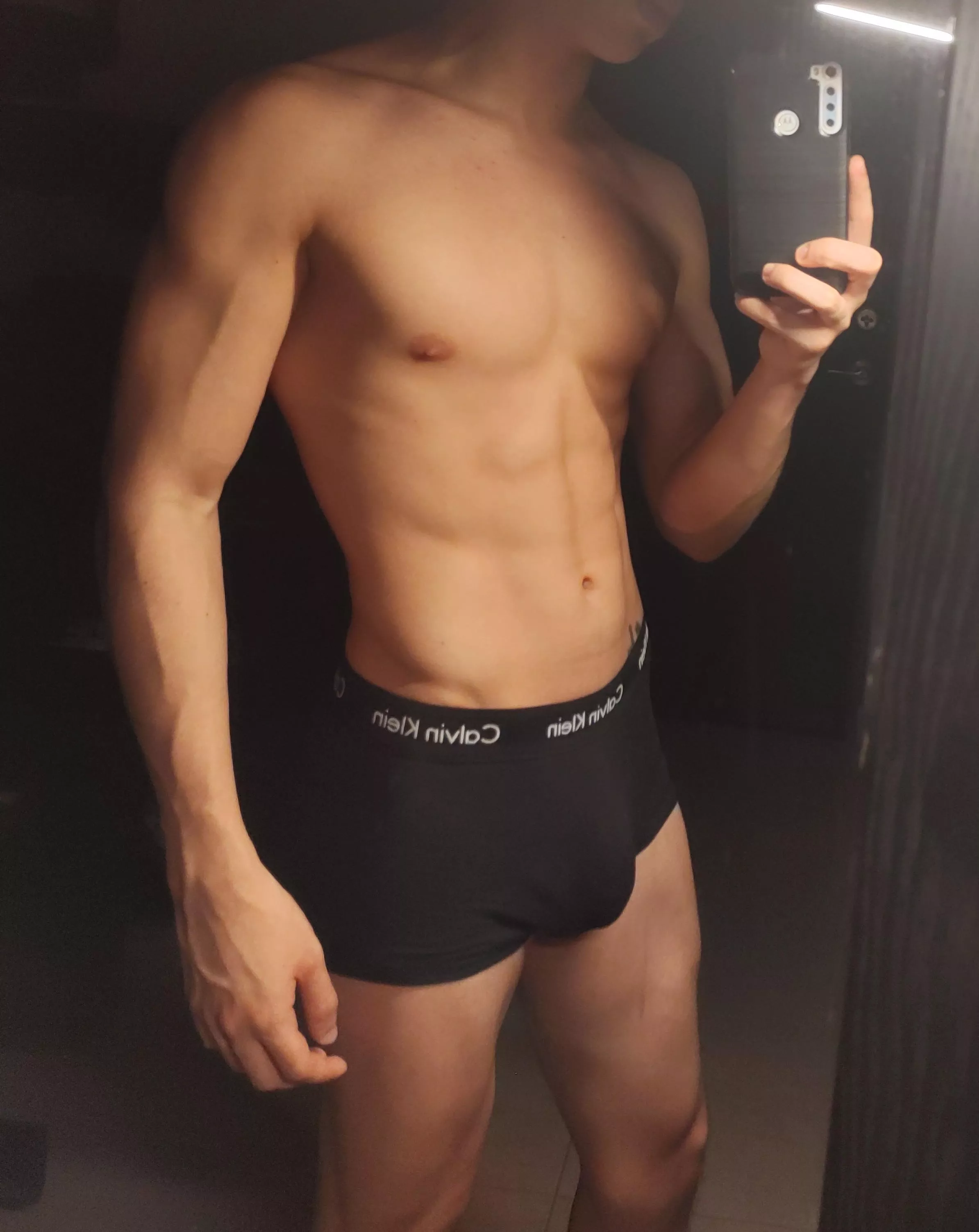 If my arm is veiny imagine something else😈 posted by magicmarketing1