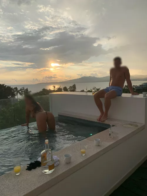 If the vacation doesn’t include the cake, I don’t want it. Nothing like watching your husband with this beautiful cake all week in paradise 🥵🤤 by Janey_dee