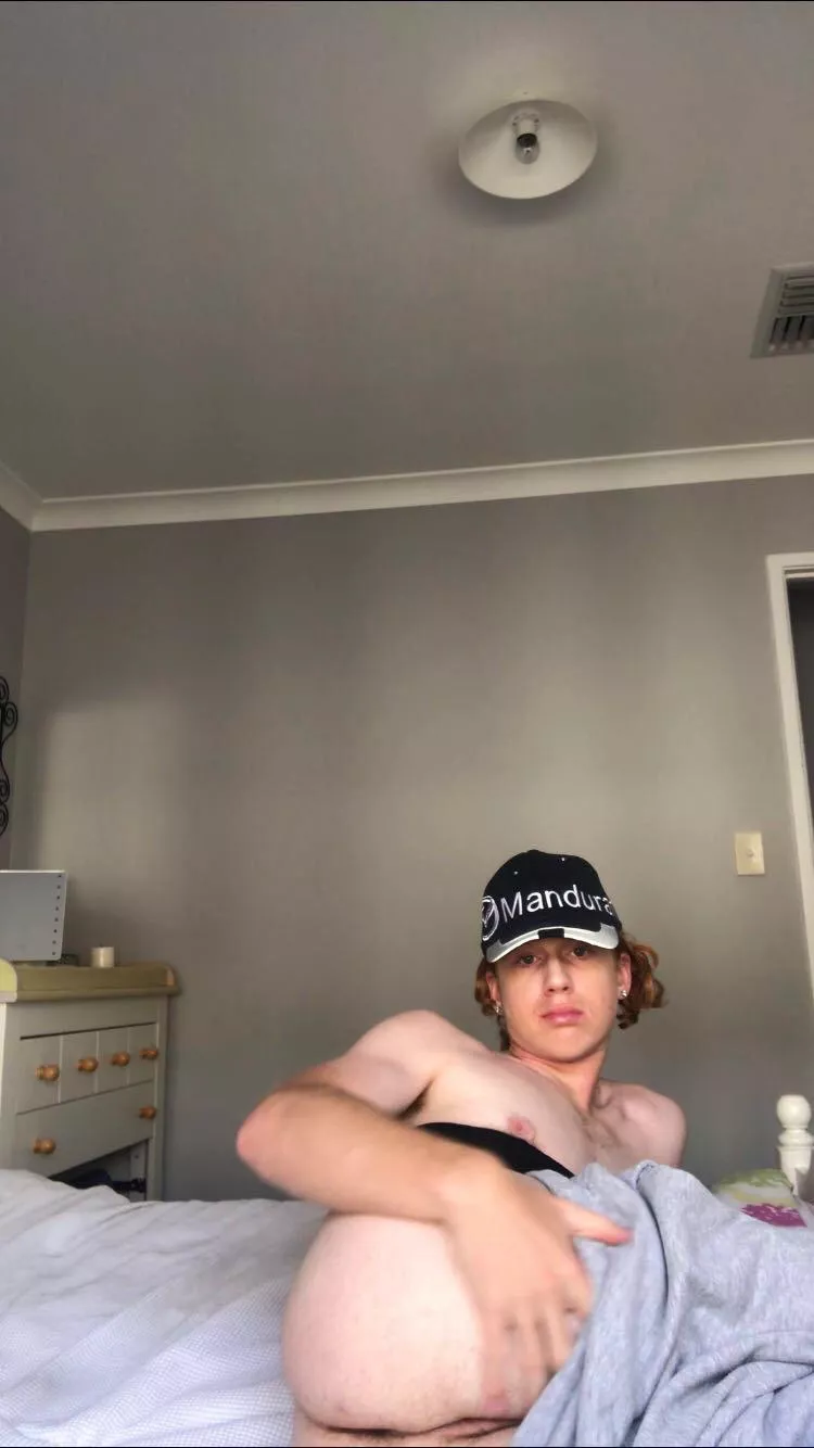 If this gets 100 likes I’ll lose my virginity 🎥🎥🎥 posted by sashasissyslut